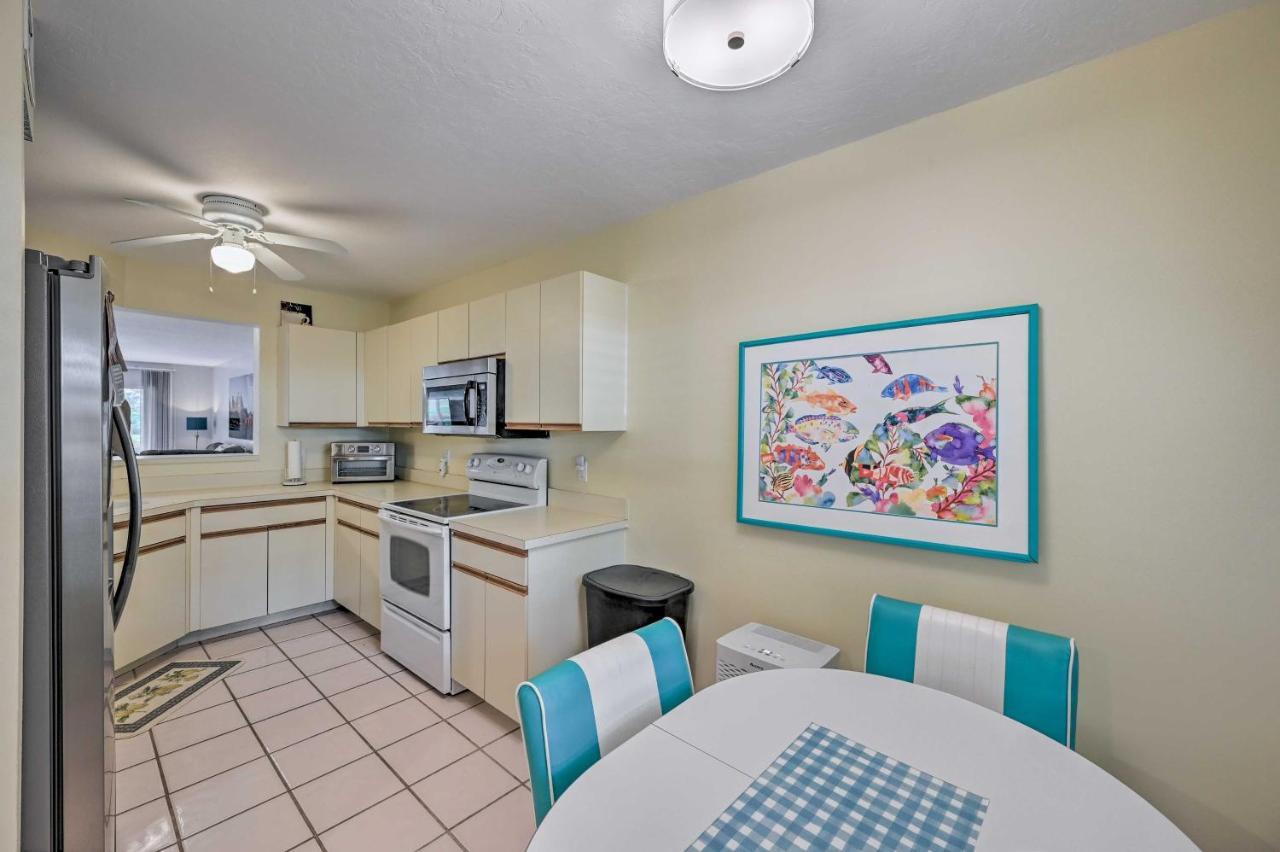 First-Floor Naples Condo About 3 Mi To Beaches! Exterior photo